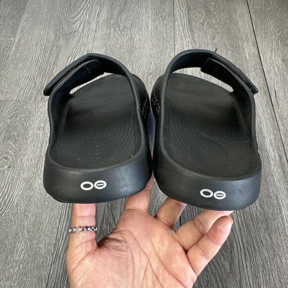 Sandals_&_Flip_Flops